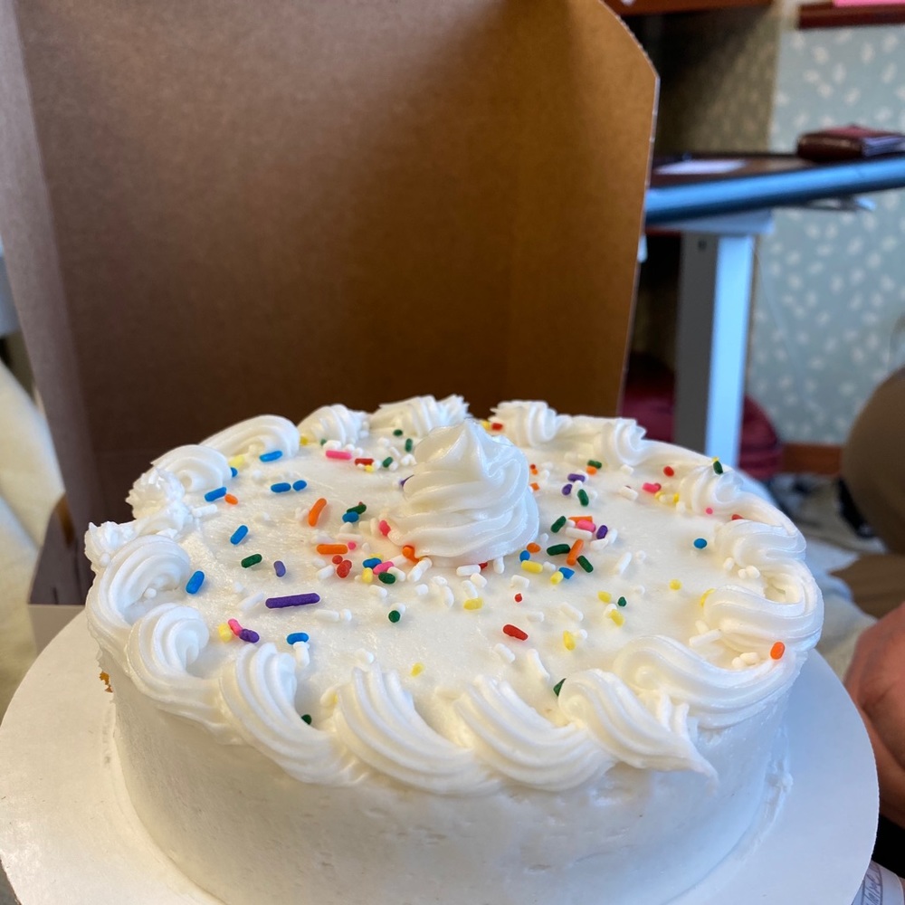 Meet your Posher, Aida